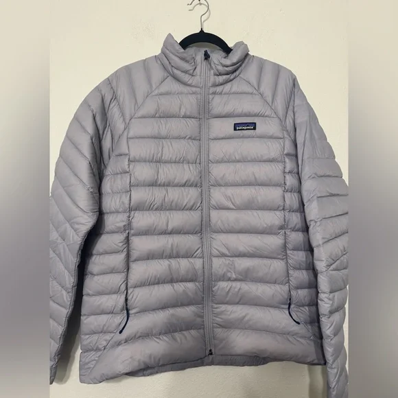 Patagonia Women’s Down Jacket XL - Picture 2 of 16